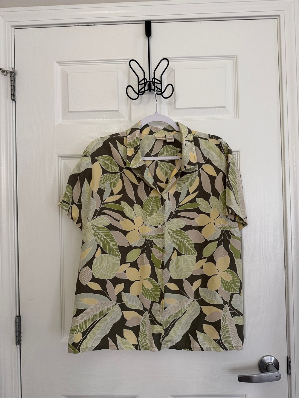 Linden Hill retro abstract floral Hawaiian 100% silk shirt